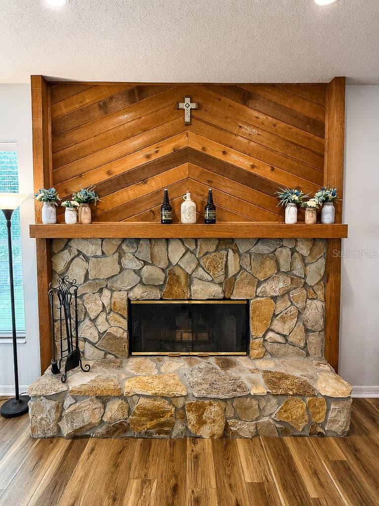 859 HARBOR HILL DRIVE — photo 24 of 58