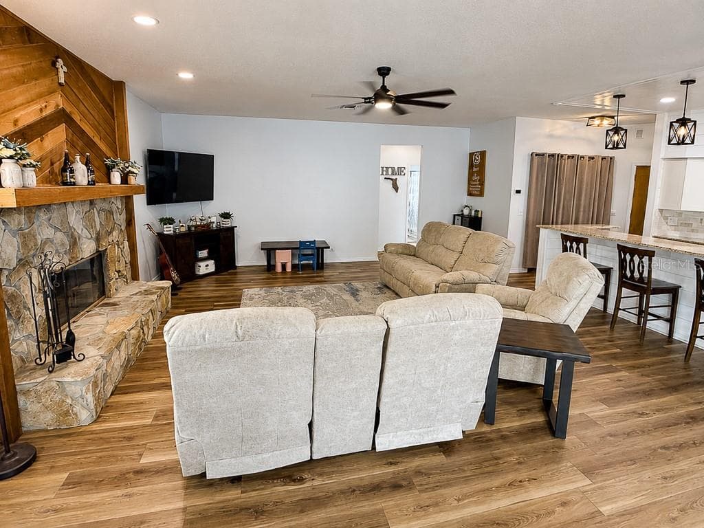 859 HARBOR HILL DRIVE — photo 22 of 58