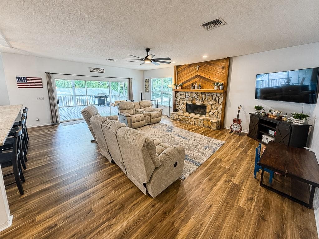 859 HARBOR HILL DRIVE — photo 20 of 58