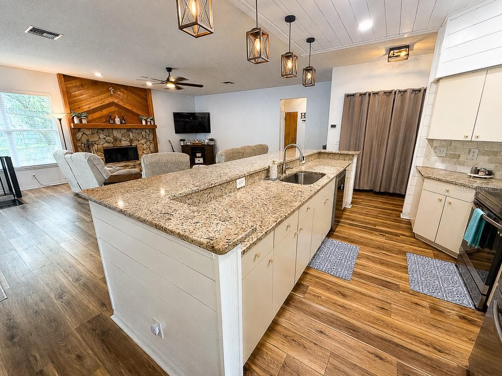 859 HARBOR HILL DRIVE — photo 14 of 58