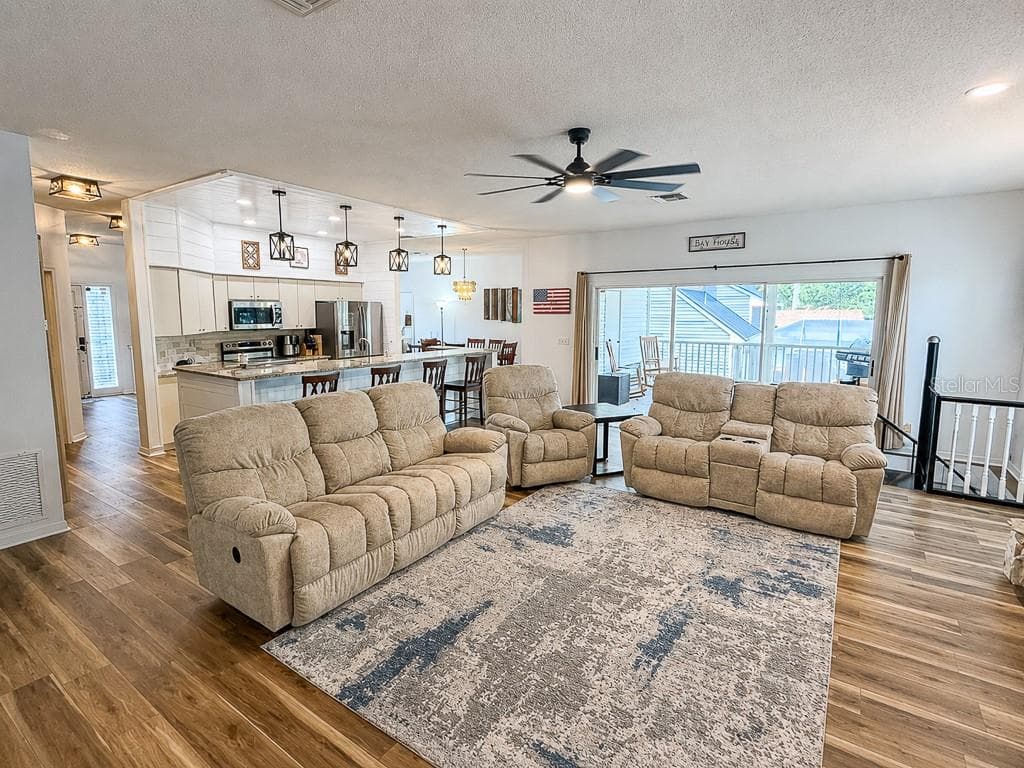859 HARBOR HILL DRIVE — photo 21 of 58