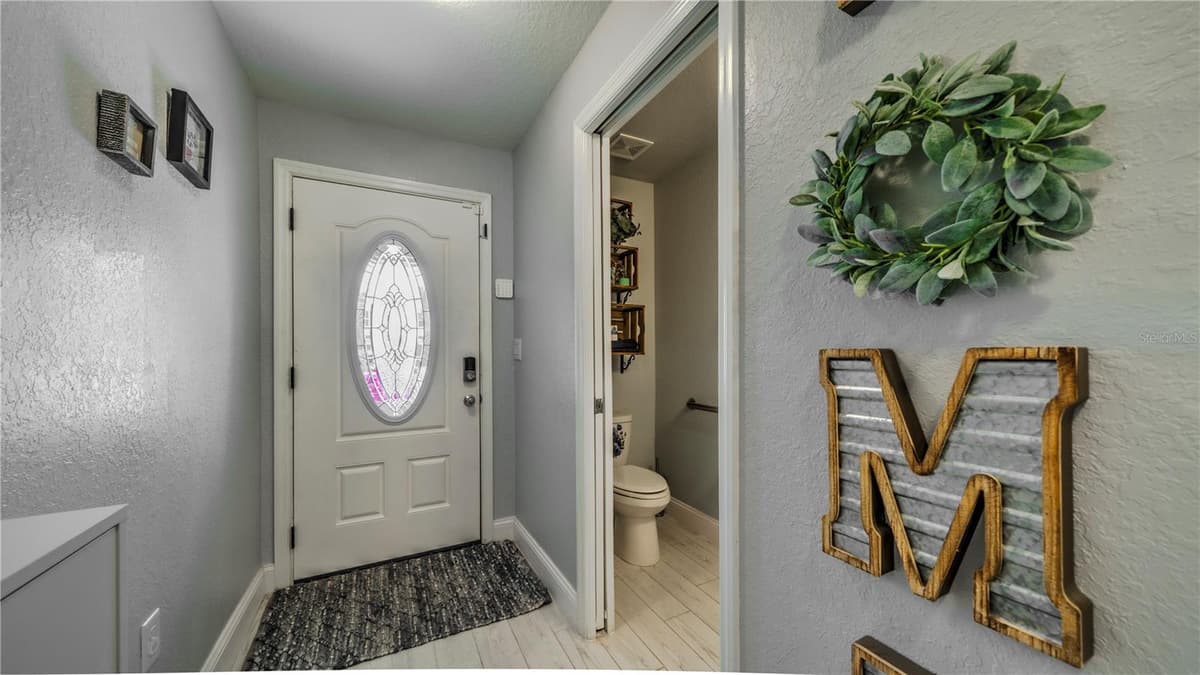 2933 FIELDWOOD CIRCLE — photo 12 of 47