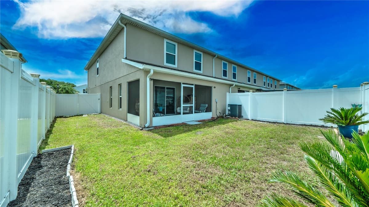 2933 FIELDWOOD CIRCLE — photo 36 of 47