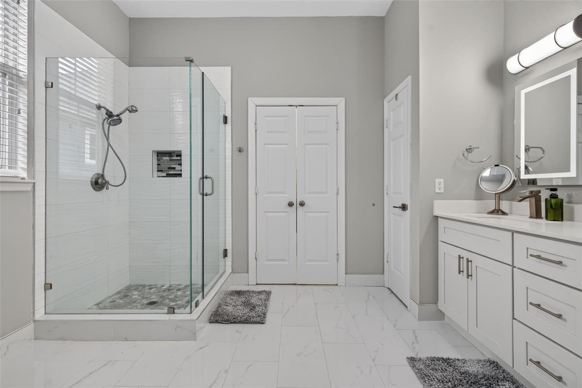 167 LONGVIEW AVENUE — photo 25 of 59