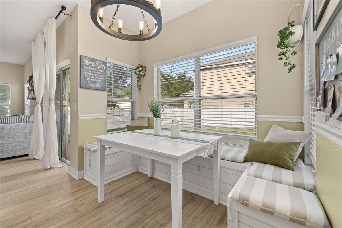 1404 SWAINSON COURT — photo 19 of 62