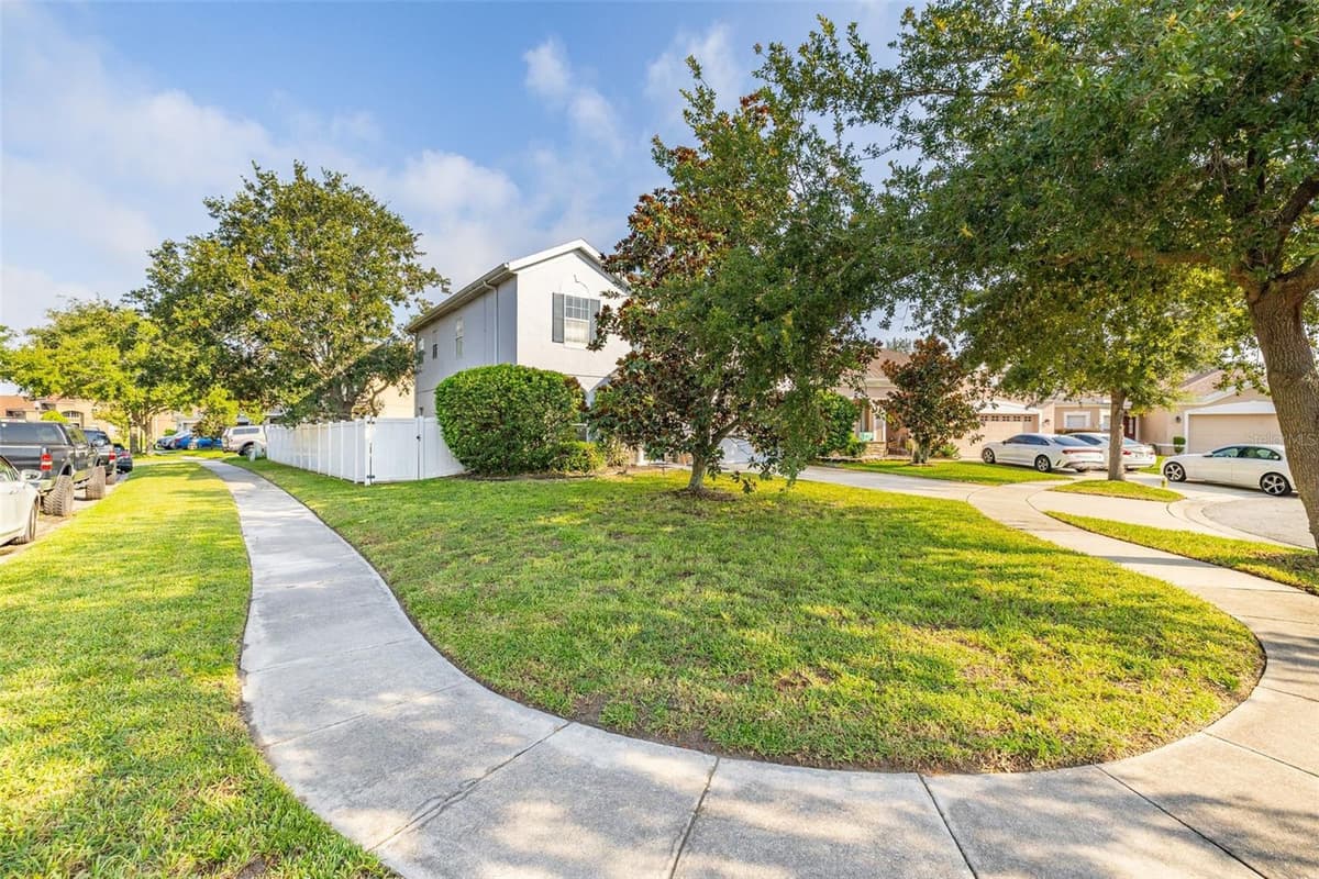 1404 SWAINSON COURT — photo 43 of 62