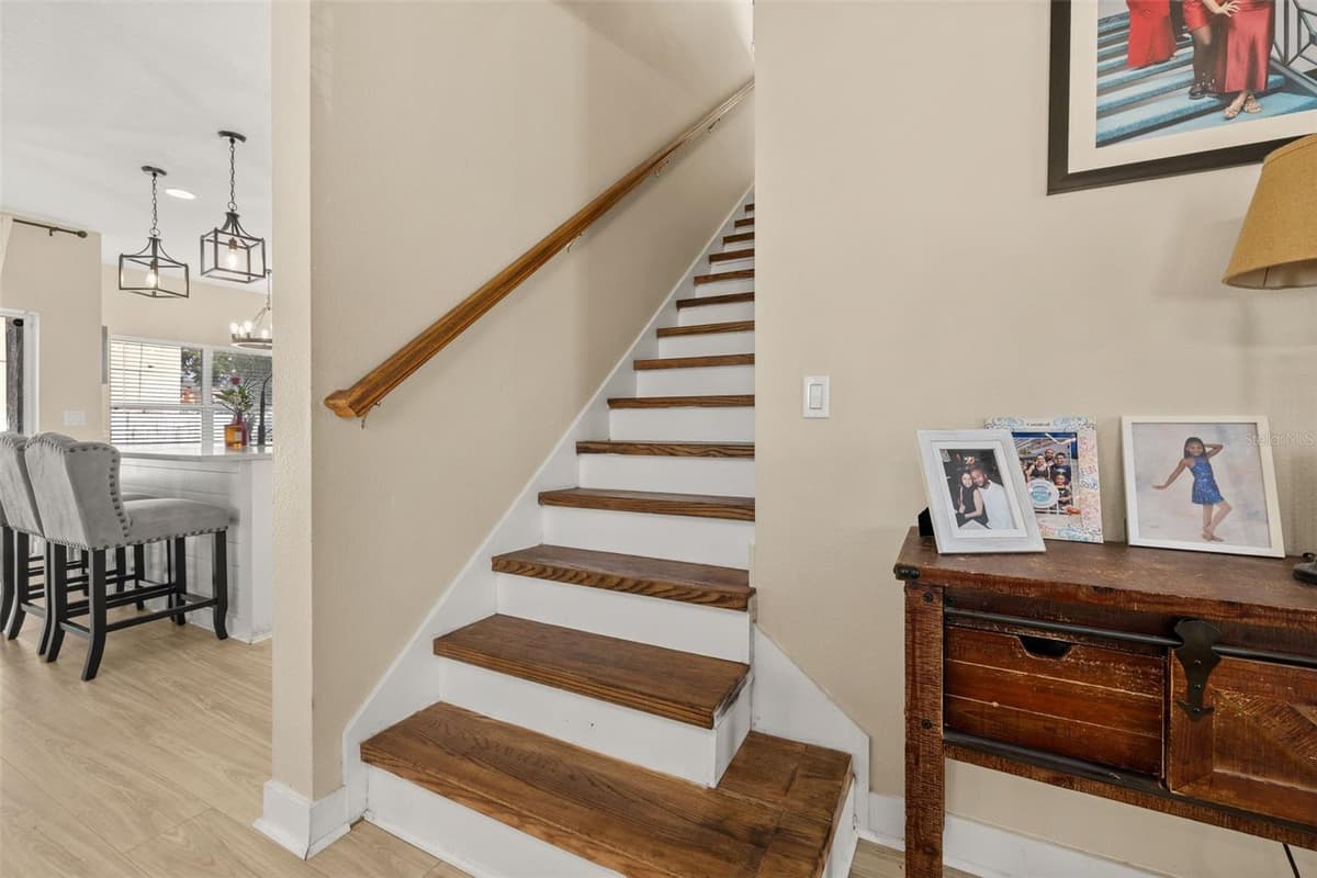 1404 SWAINSON COURT — photo 24 of 62