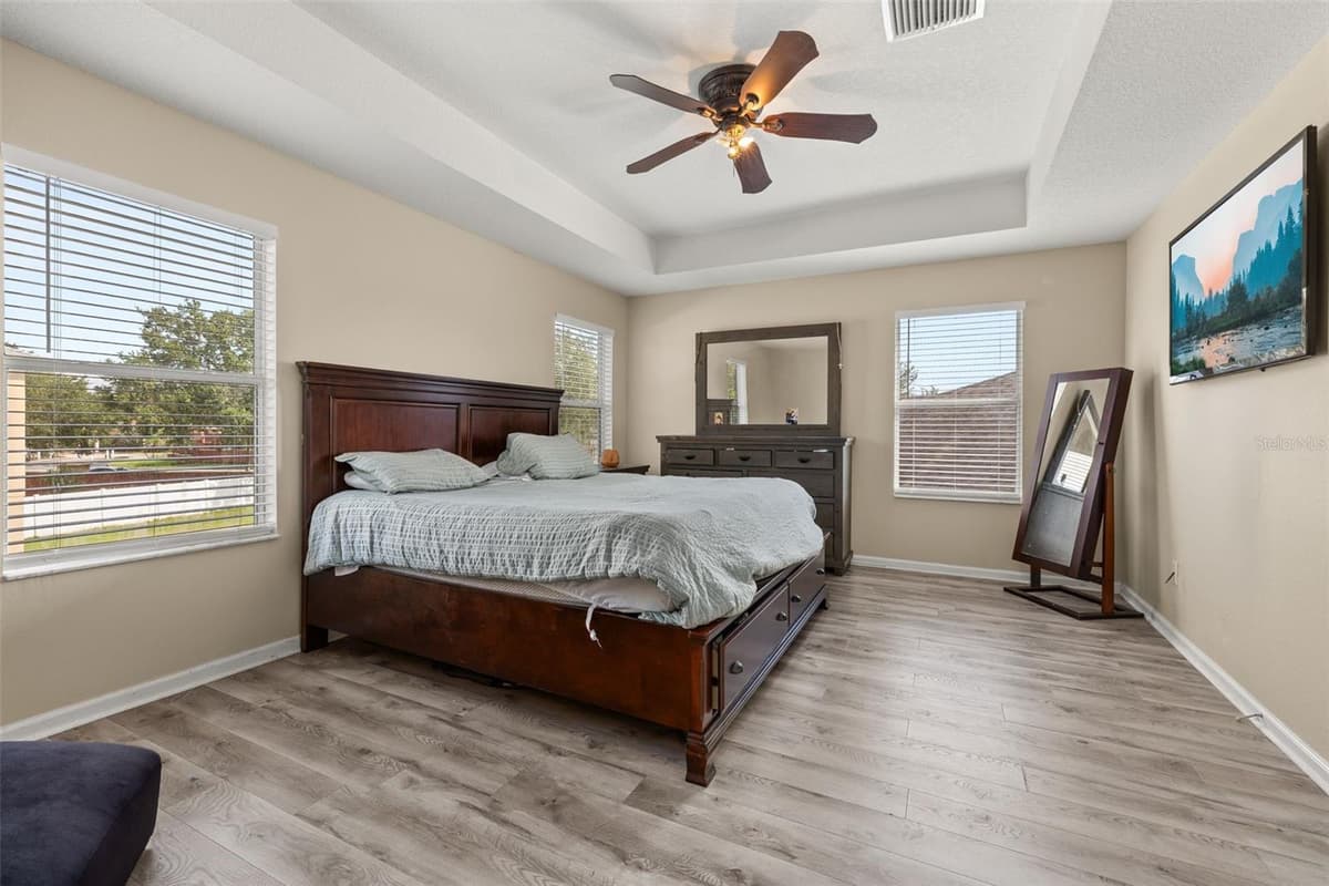 1404 SWAINSON COURT — photo 37 of 62