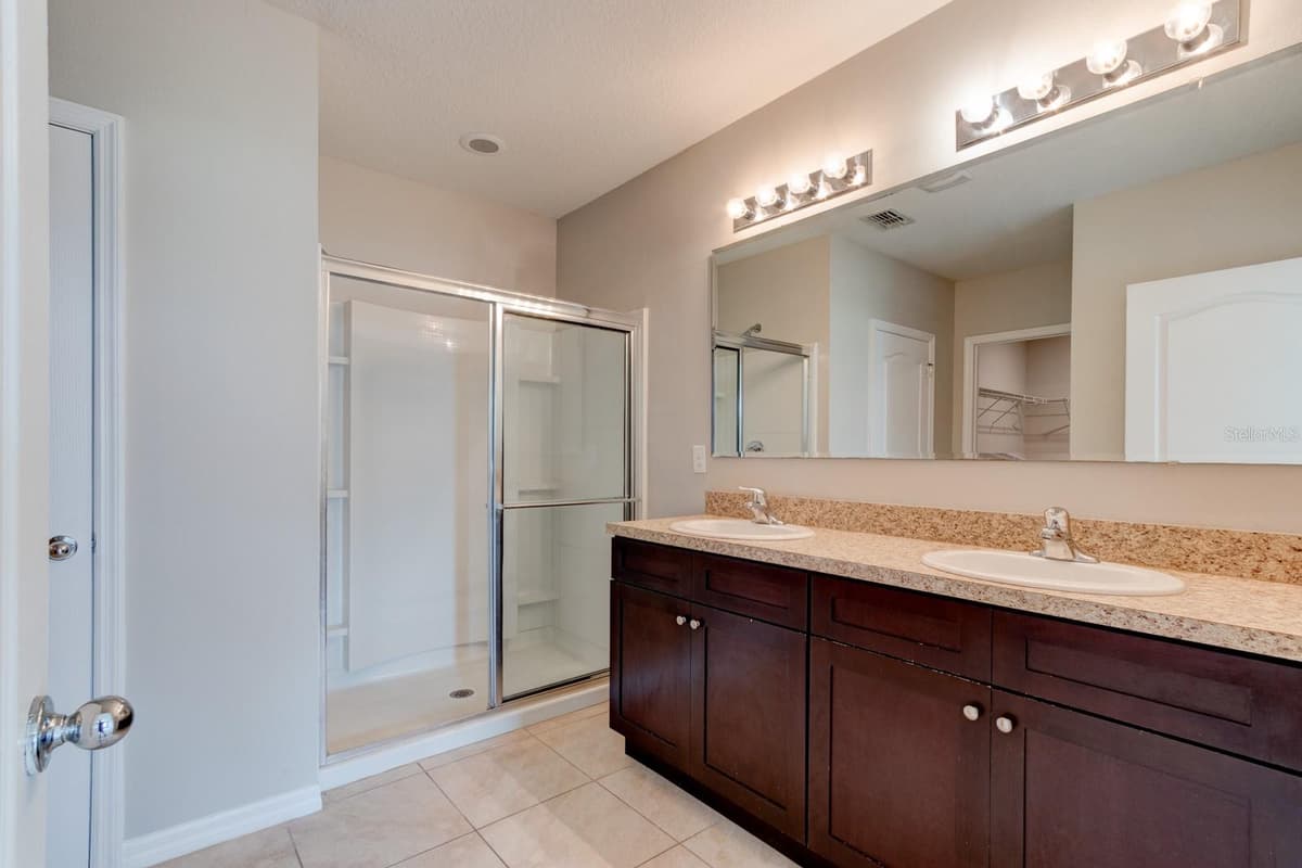 2989 GIBRALTAR BOULEVARD — photo 17 of 37