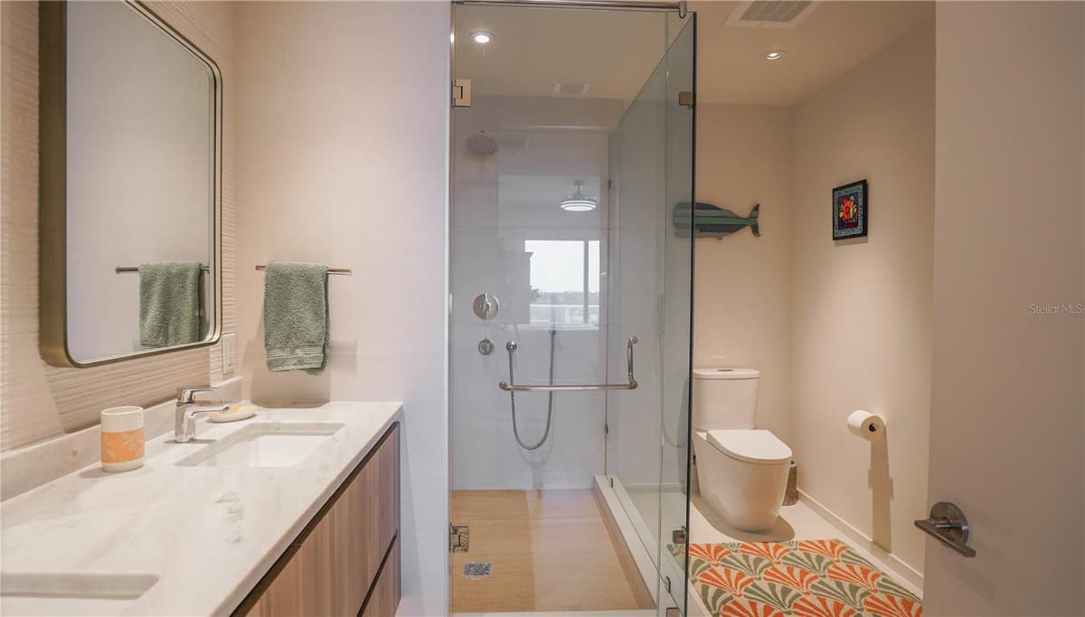 1020 SUNSET POINT ROAD — photo 9 of 42