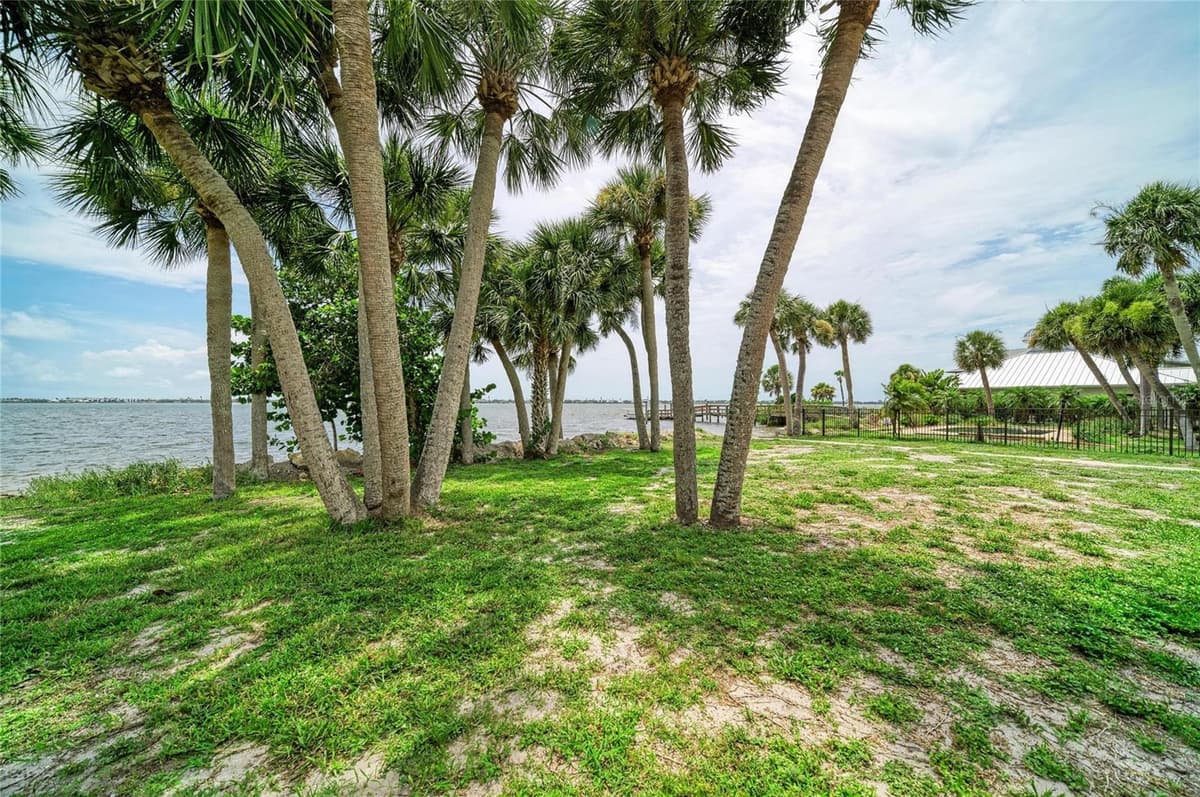 211 BAHIA VISTA DRIVE — photo 46 of 57