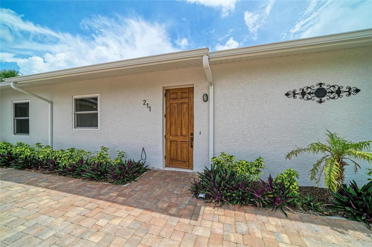 211 BAHIA VISTA DRIVE — photo 8 of 57