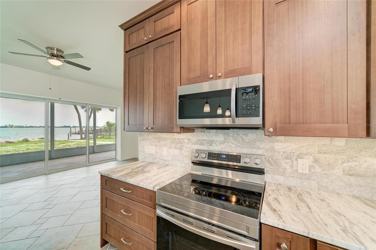 211 BAHIA VISTA DRIVE — photo 18 of 57