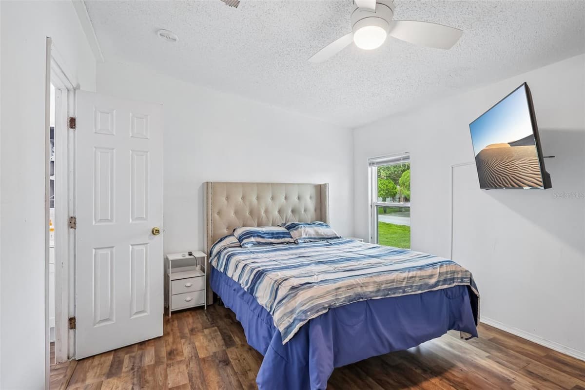 8620 INDIAN RIDGE TRAIL — photo 17 of 33