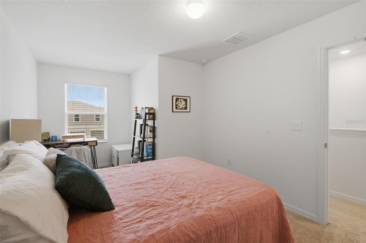 1573 MIRABELLA CIRCLE — photo 10 of 18