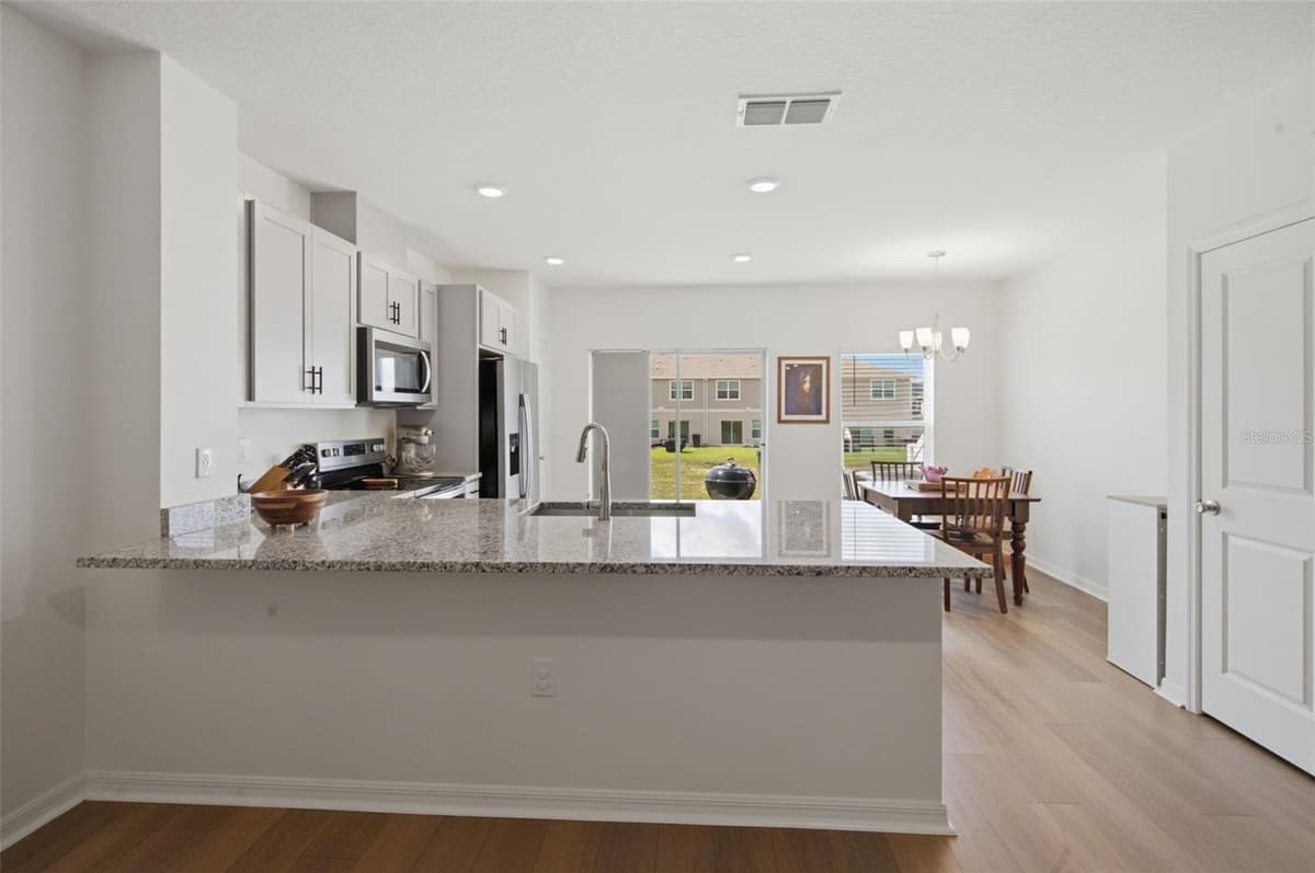1573 MIRABELLA CIRCLE — photo 5 of 18