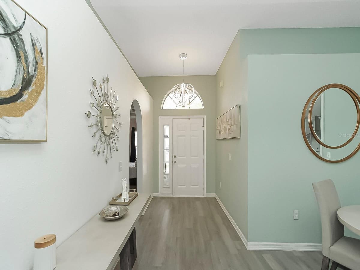 2927 ELBIB DR — photo 2 of 24