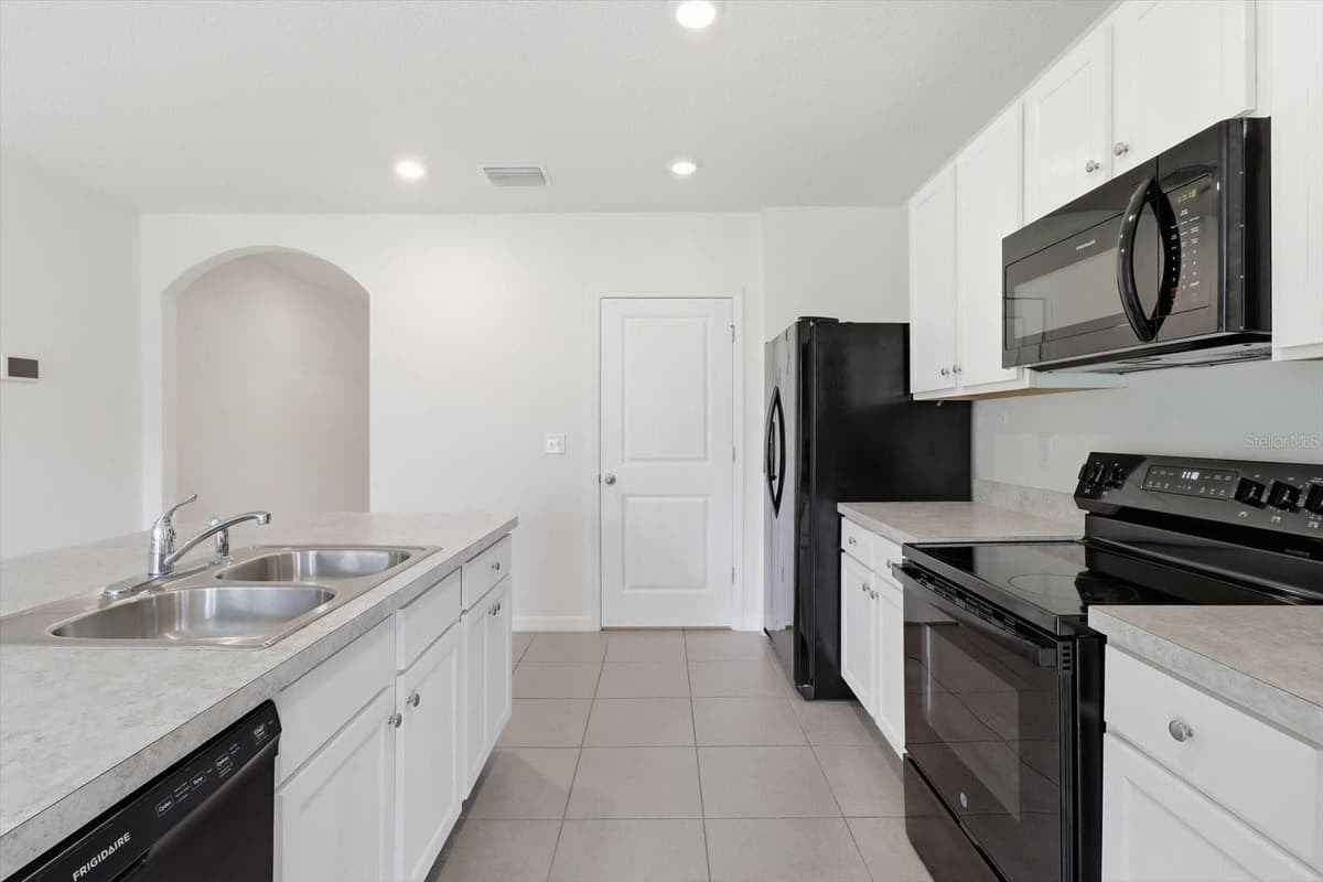 3592 BURROUGHS PATH — photo 17 of 44
