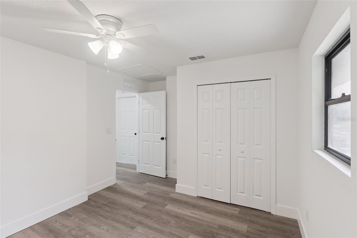 218 LAVENDER COURT — photo 31 of 52