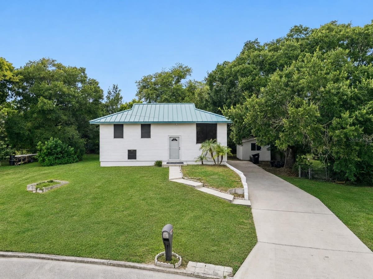 218 LAVENDER COURT — photo 1 of 52