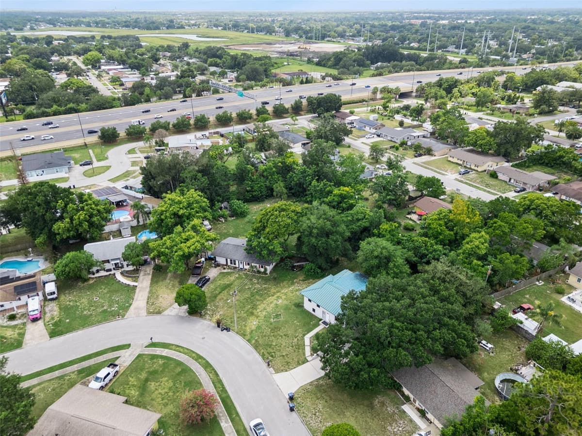 218 LAVENDER COURT — photo 45 of 52