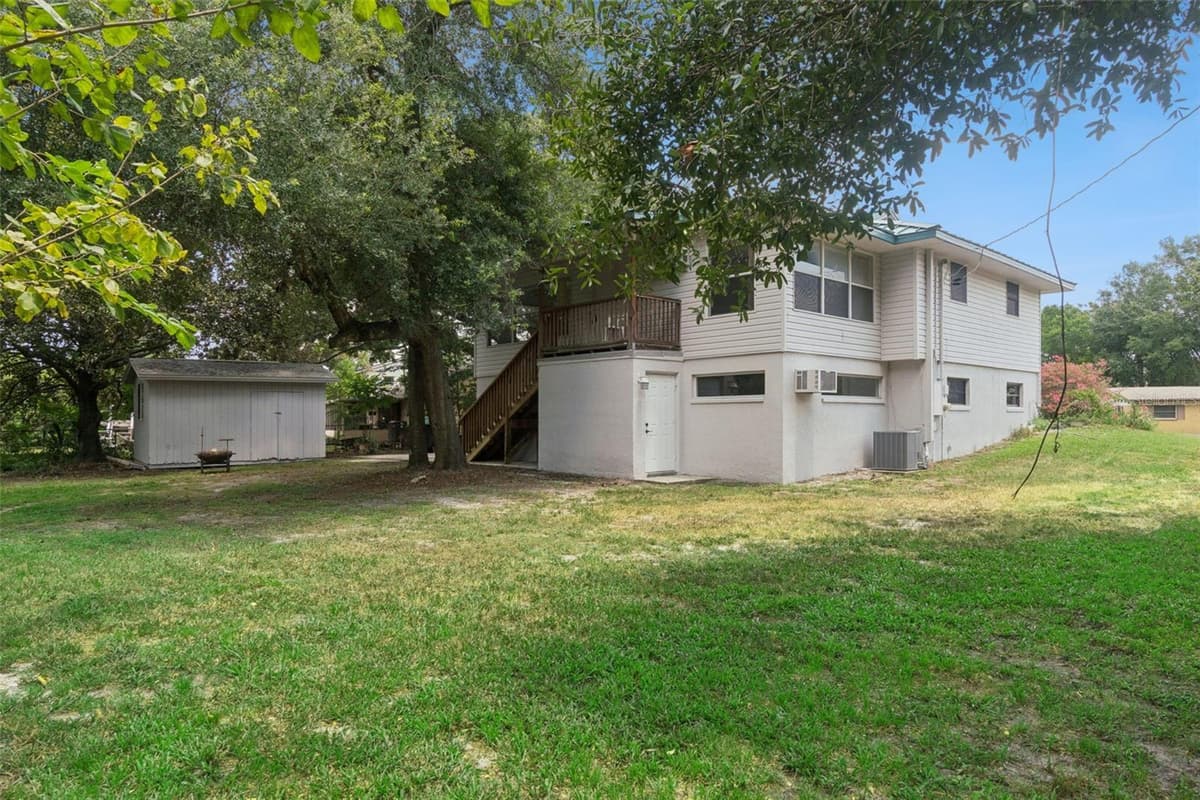 218 LAVENDER COURT — photo 38 of 52