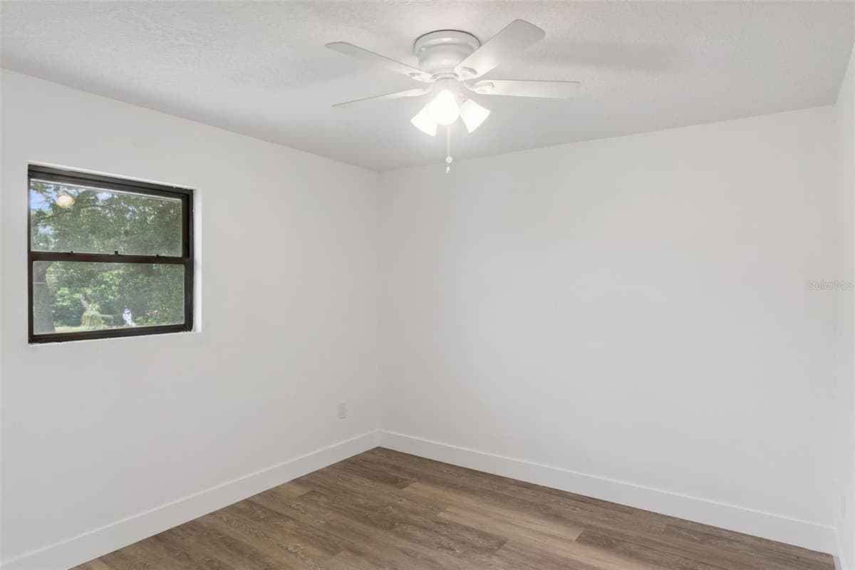 218 LAVENDER COURT — photo 32 of 52