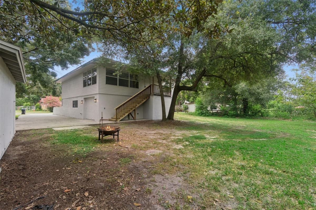 218 LAVENDER COURT — photo 40 of 52