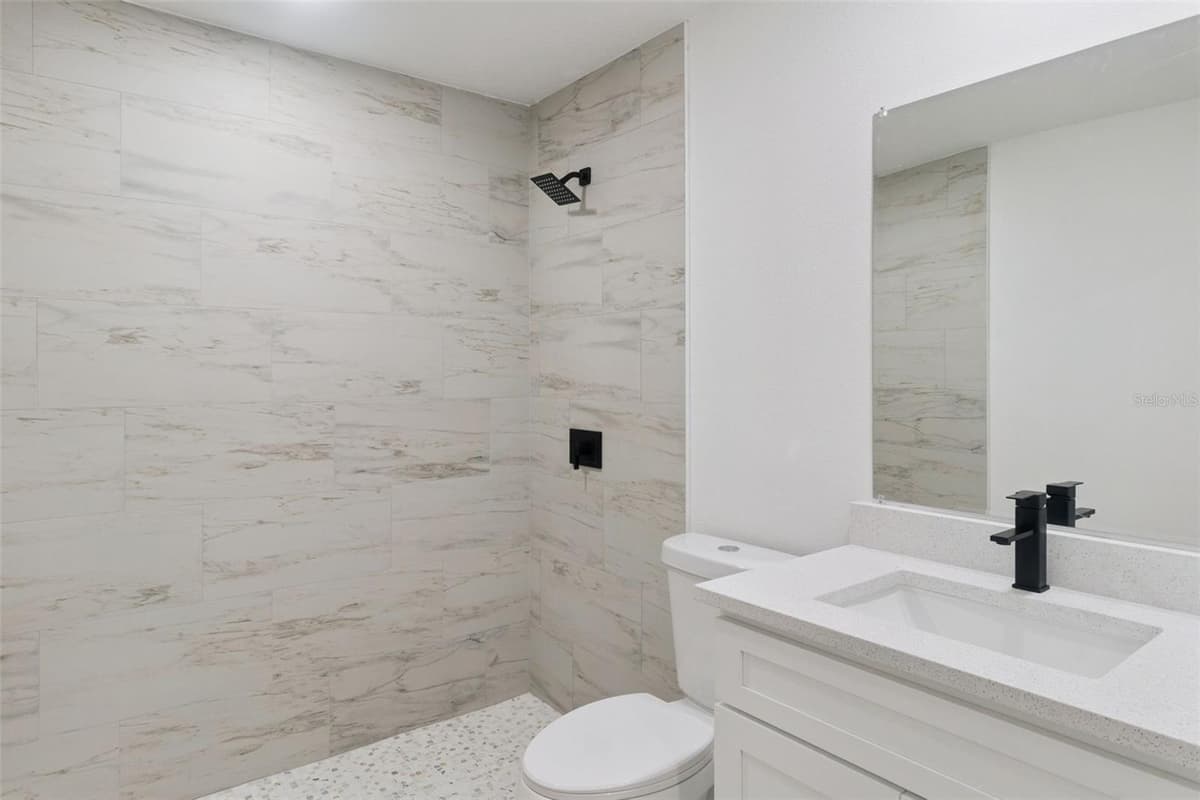 218 LAVENDER COURT — photo 28 of 52