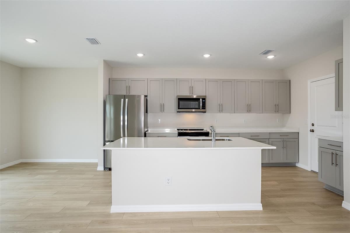 34634 SILENT PINE RUN — photo 9 of 29