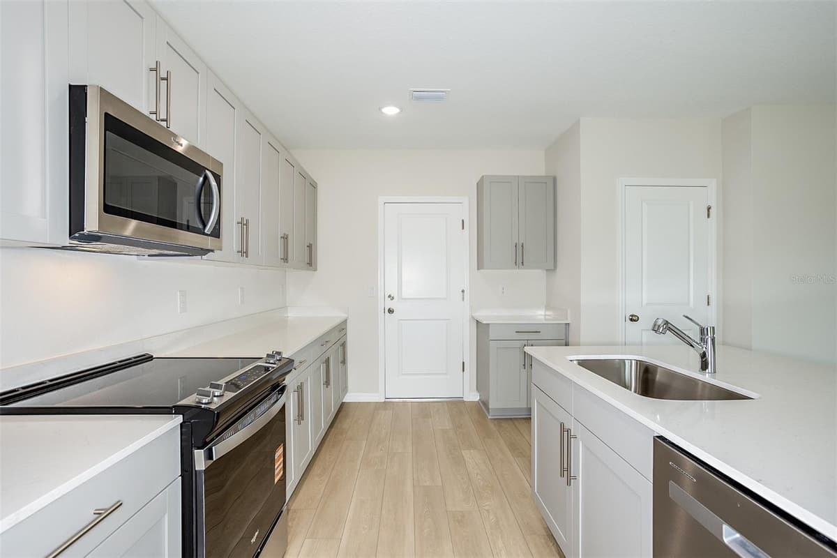 34634 SILENT PINE RUN — photo 7 of 29