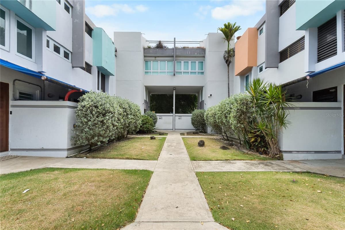 111 CALLE DONCELLA — photo 38 of 40