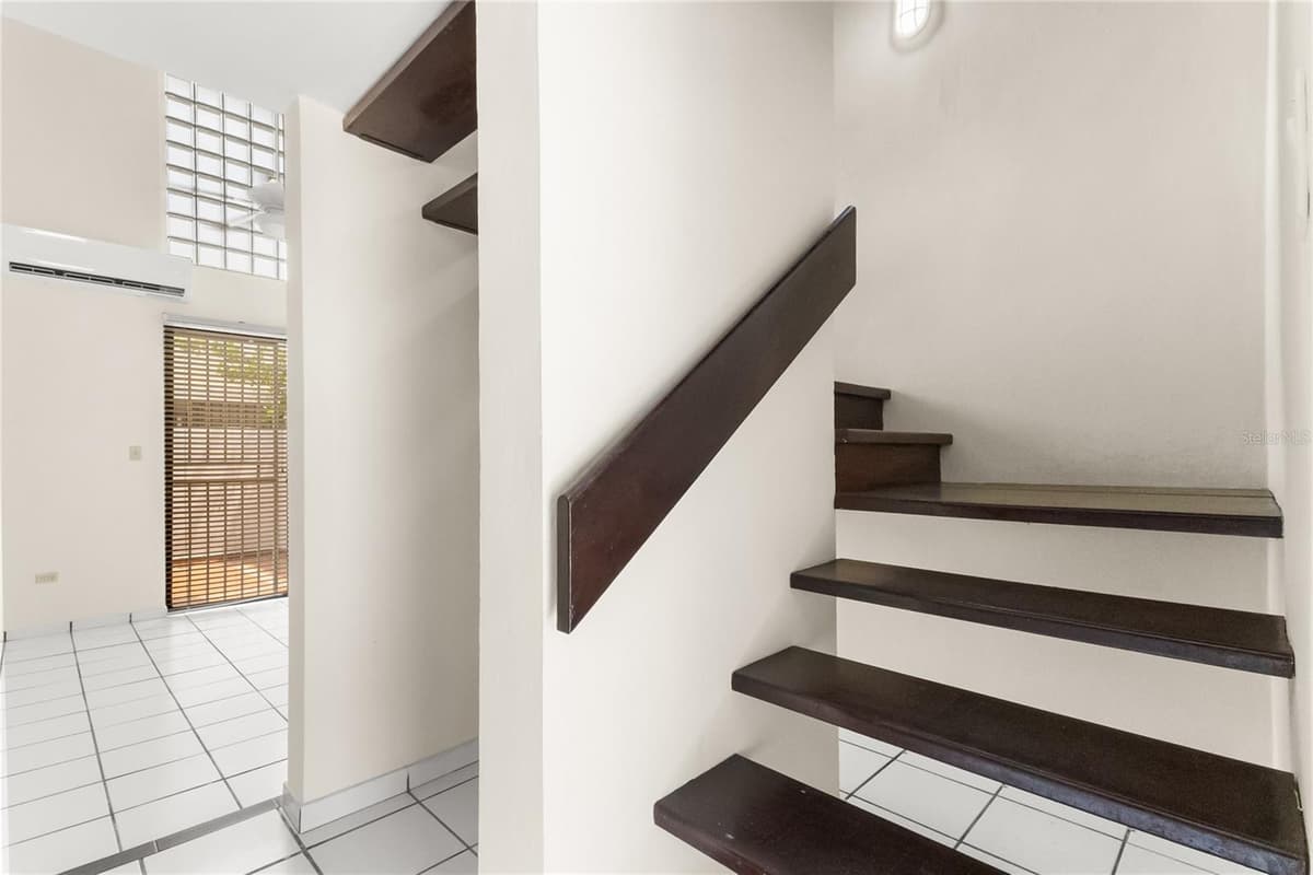 111 CALLE DONCELLA — photo 30 of 40