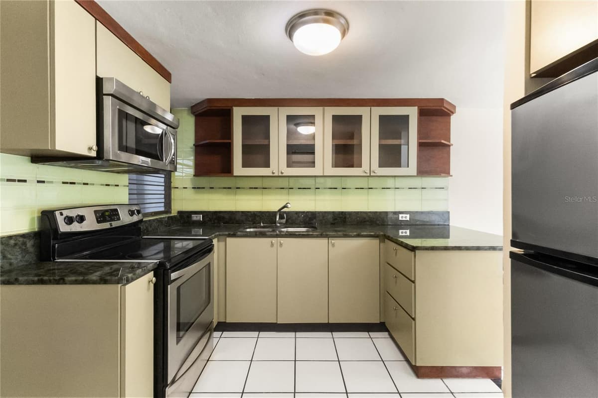 111 CALLE DONCELLA — photo 16 of 40