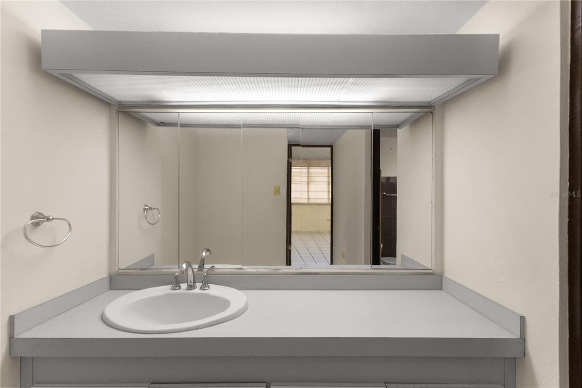 111 CALLE DONCELLA — photo 13 of 40