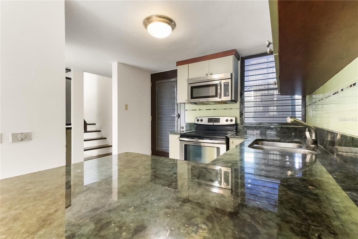 111 CALLE DONCELLA — photo 17 of 40