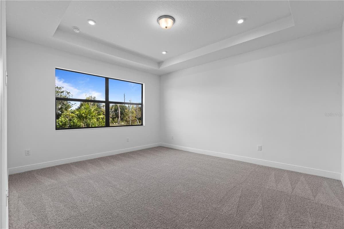 5028 LOWLAND TERRACE — photo 10 of 64