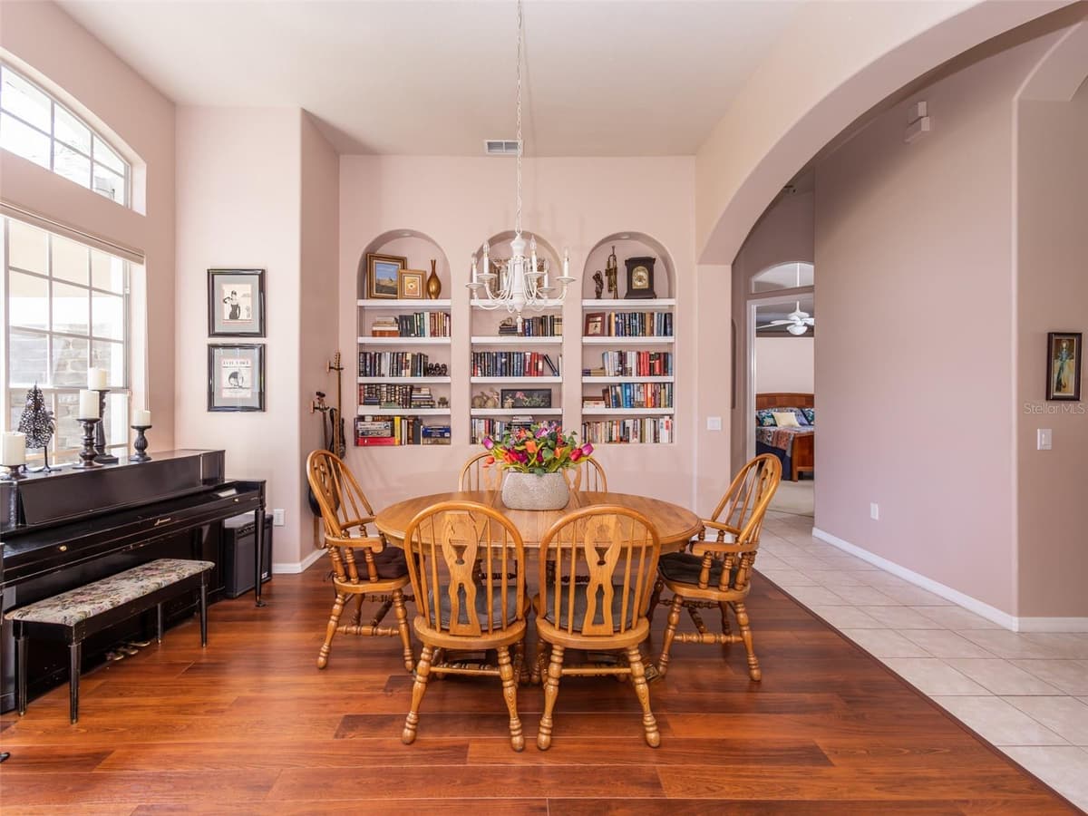 1733 BRIDGETS COURT — photo 6 of 42