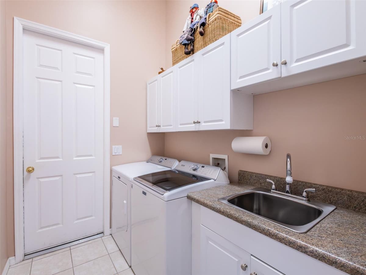 1733 BRIDGETS COURT — photo 30 of 42
