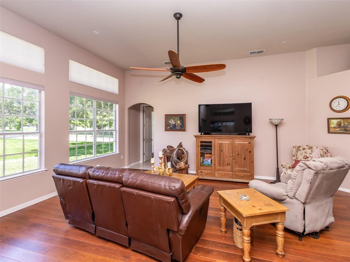 1733 BRIDGETS COURT — photo 10 of 42