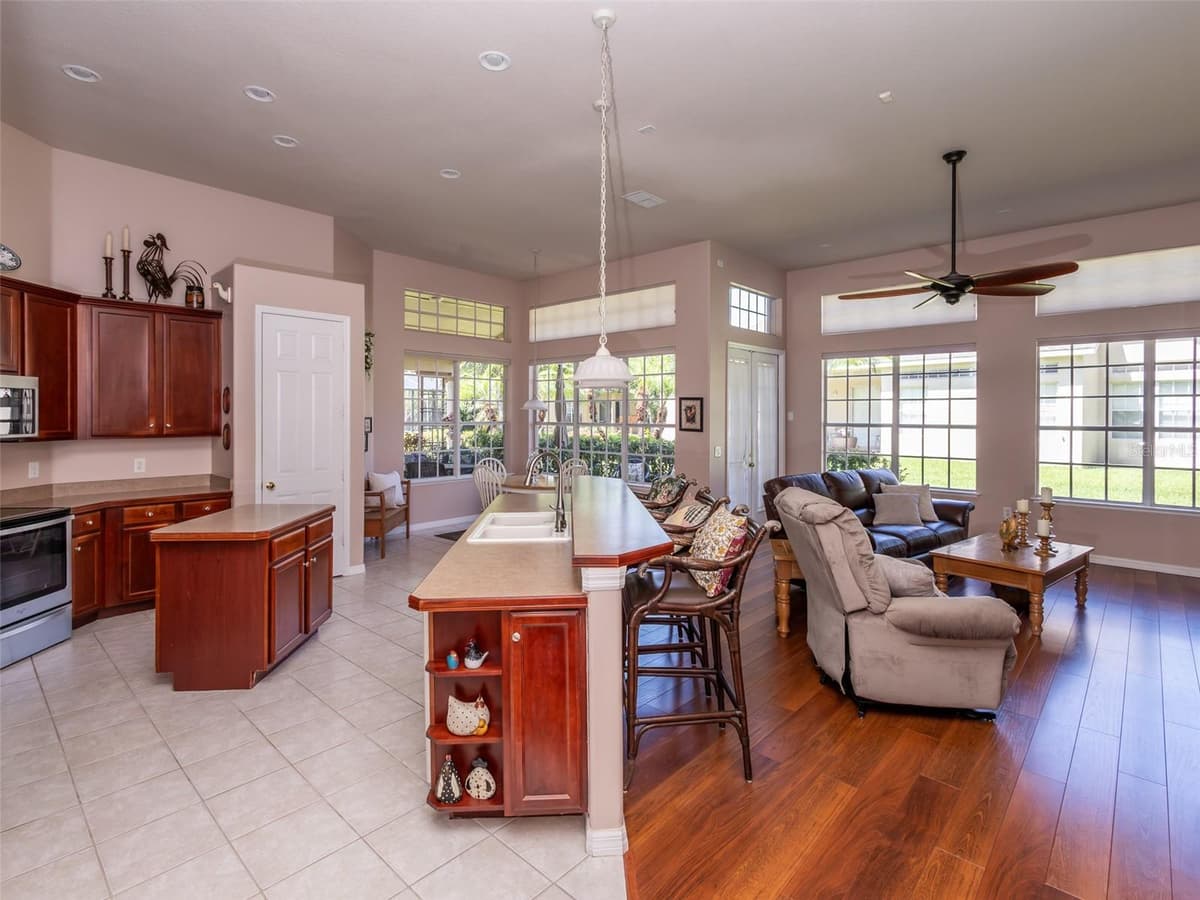 1733 BRIDGETS COURT — photo 8 of 42