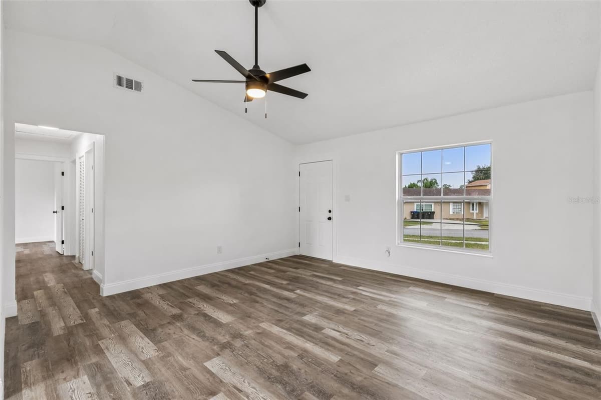 3117 KNIGHTSBRIDGE ROAD — photo 5 of 23