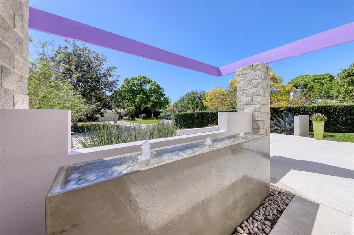 1556 EASTBROOK DRIVE — photo 8 of 58