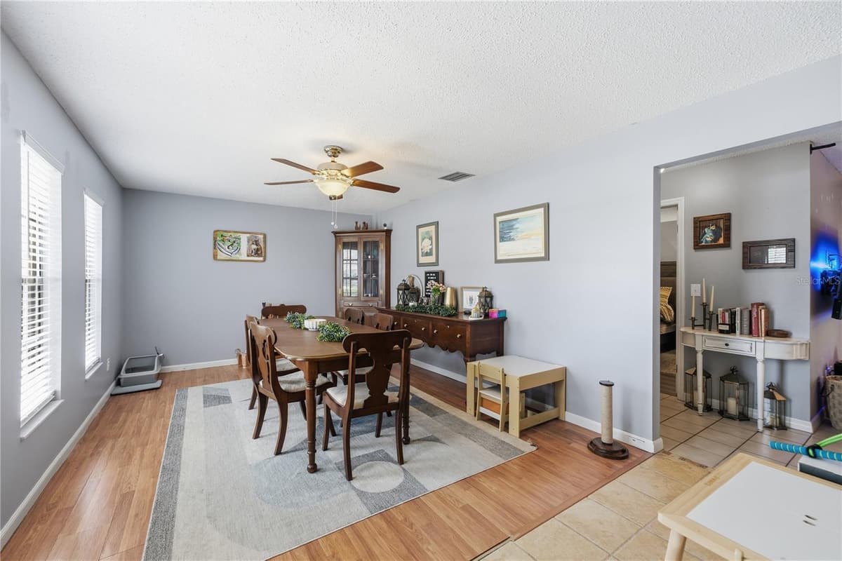 407 SOUTH AVENUE — photo 4 of 28