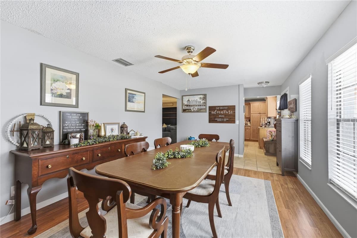 407 SOUTH AVENUE — photo 7 of 28