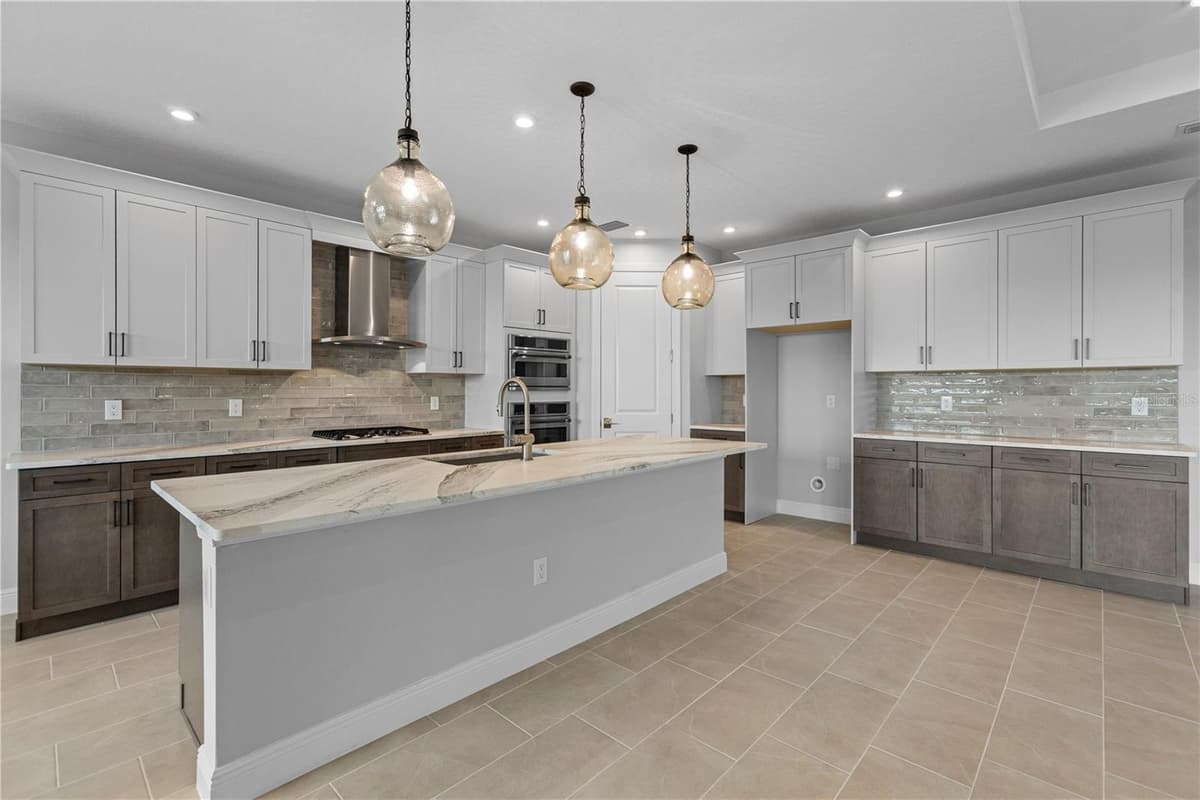 14443 COASTAL WOODLAND LANE — photo 3 of 66