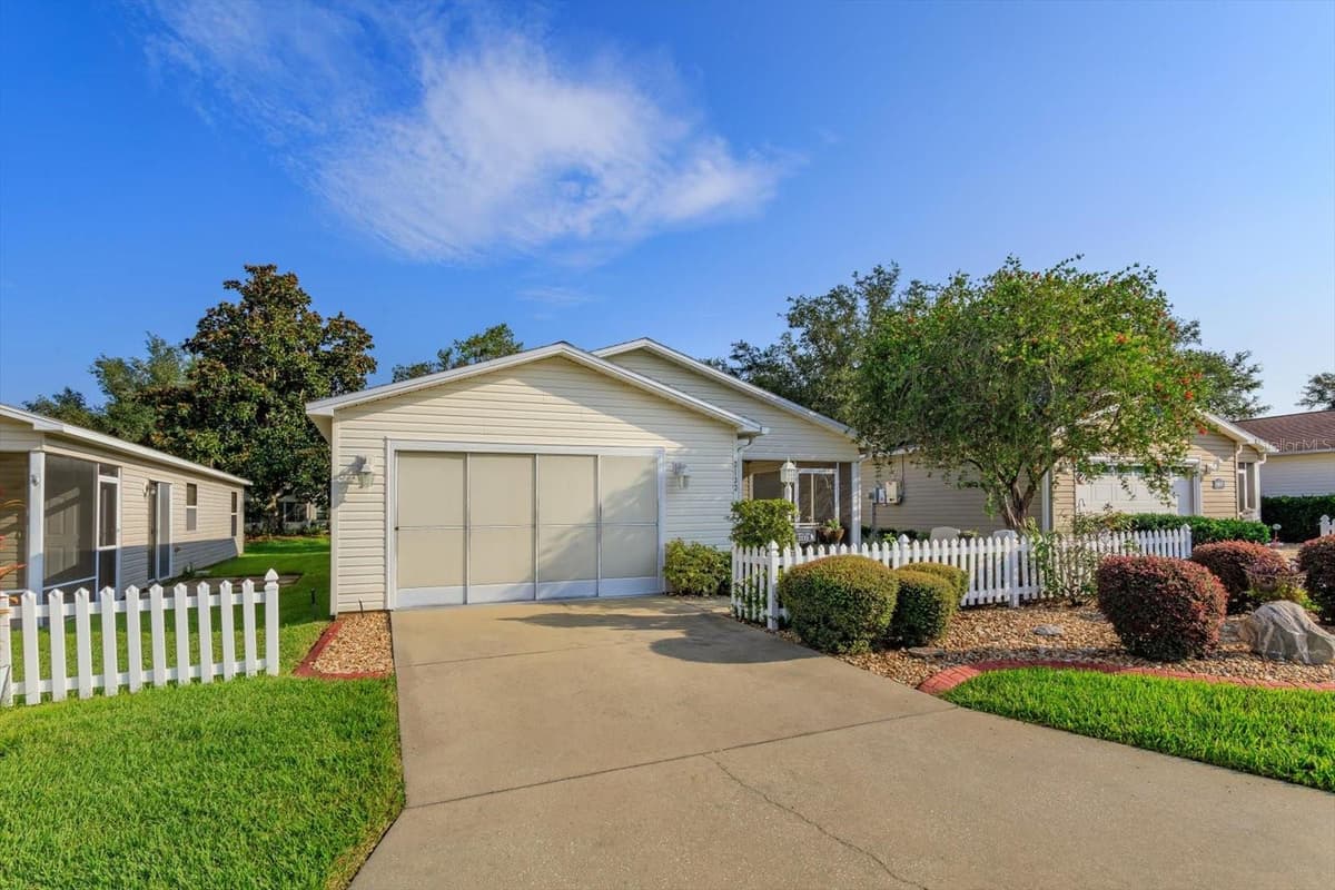 2133 ESCOBAR AVENUE — photo 30 of 30