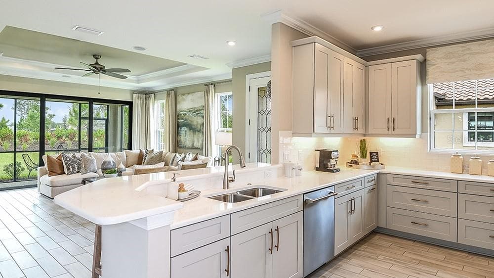 14525 DERNA TERRACE — photo 9 of 47