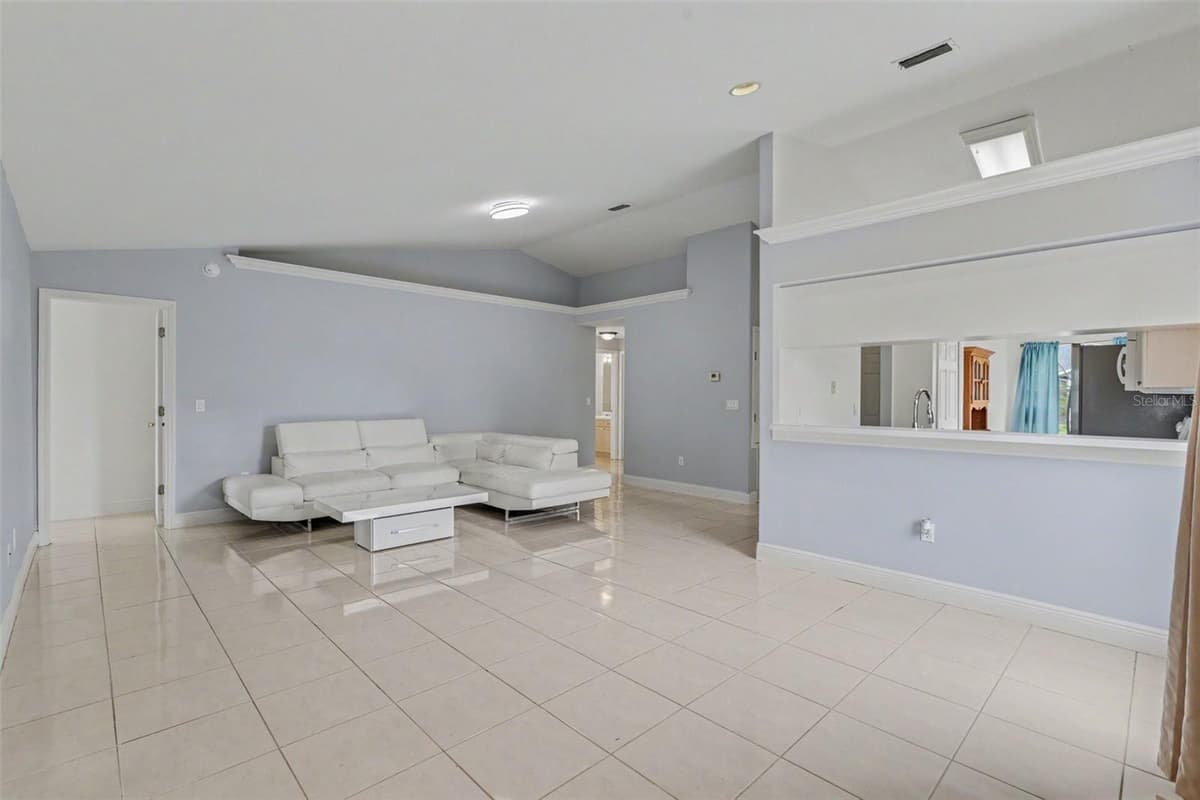 1607 WIDELAKE COURT — photo 5 of 22