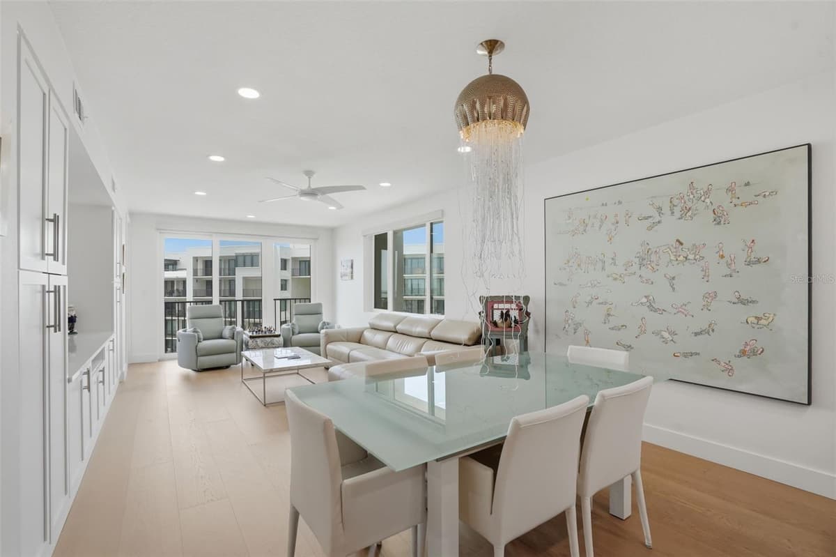 6 BELLEVIEW BOULEVARD — photo 15 of 41